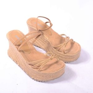 Soda Corkscrew Woven Platforms Womens 8